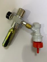 Load image into Gallery viewer, PET Bottle Carbonation Lid - KEGWERKS.IN